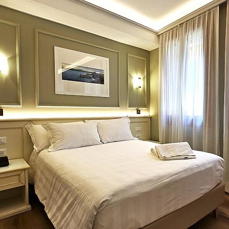 Hotel Guerrini Venezia Esterno foto