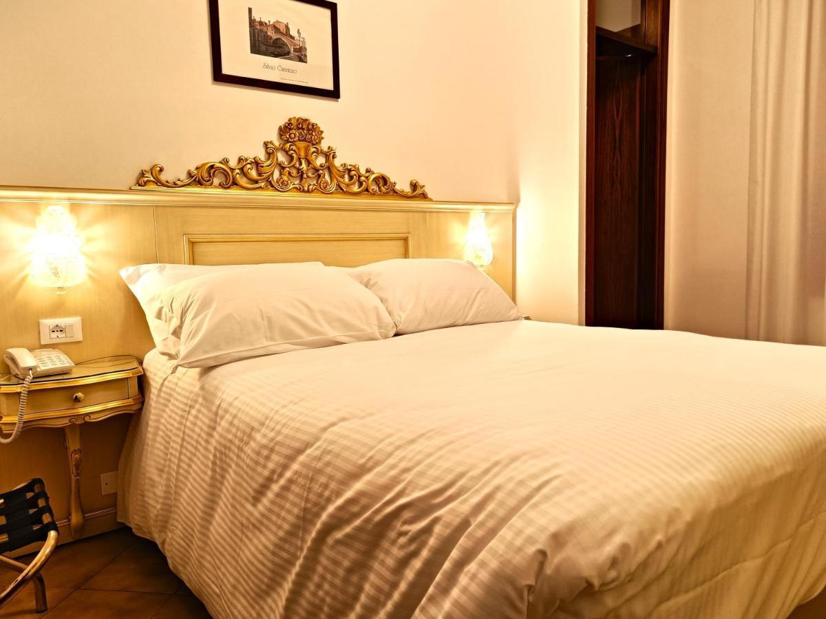 Hotel Guerrini Venezia Esterno foto