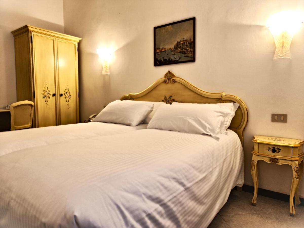 Hotel Guerrini Venezia Esterno foto