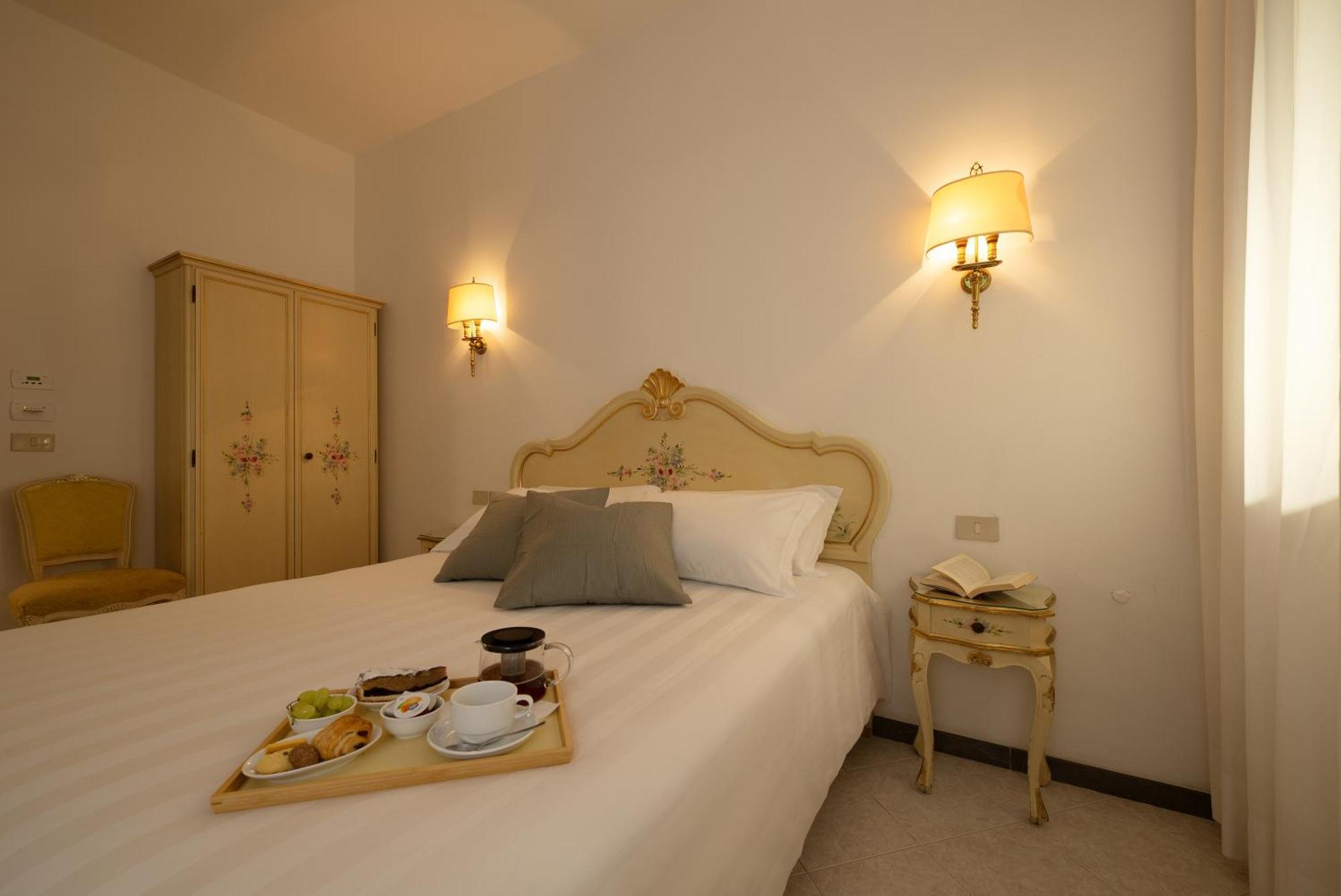 Hotel Guerrini Venezia Esterno foto