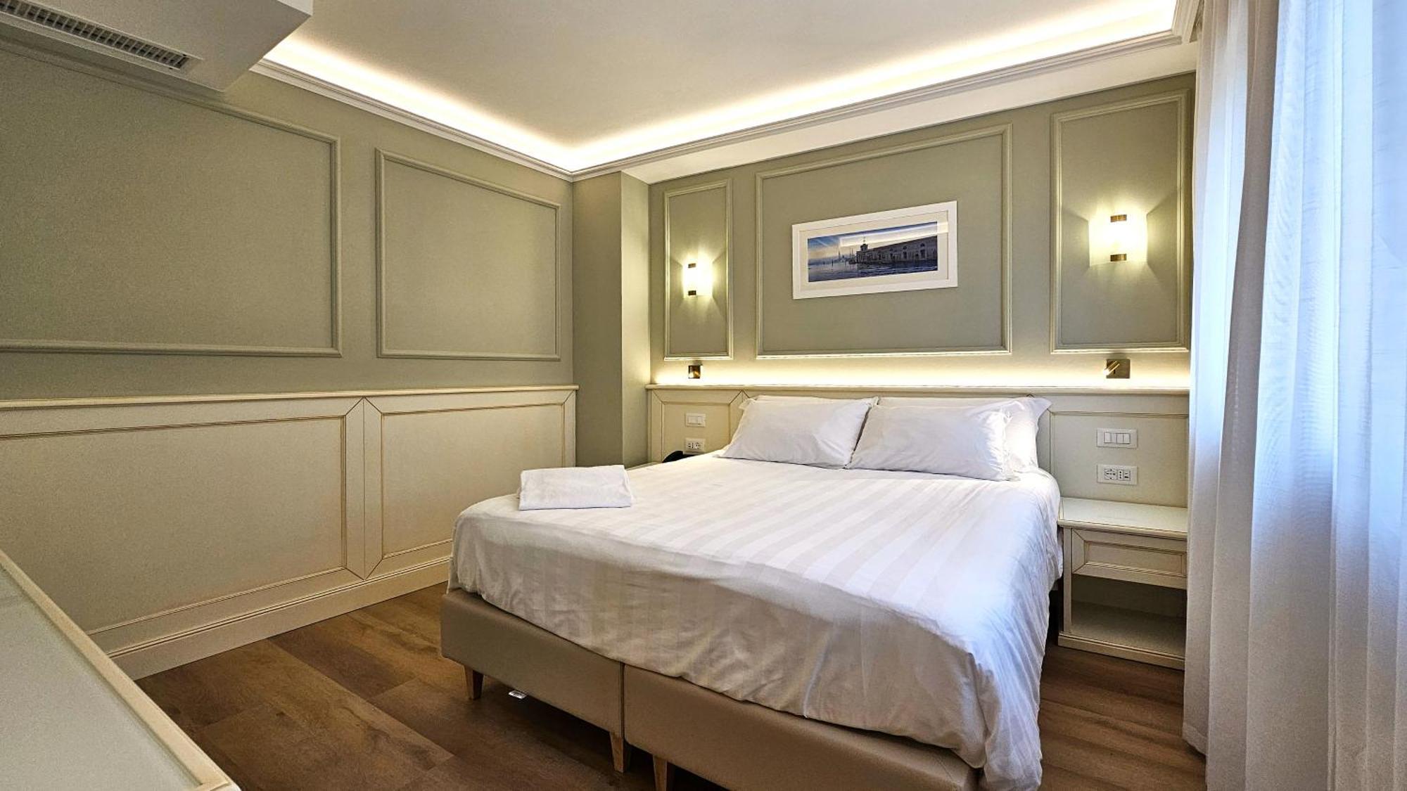 Hotel Guerrini Venezia Esterno foto
