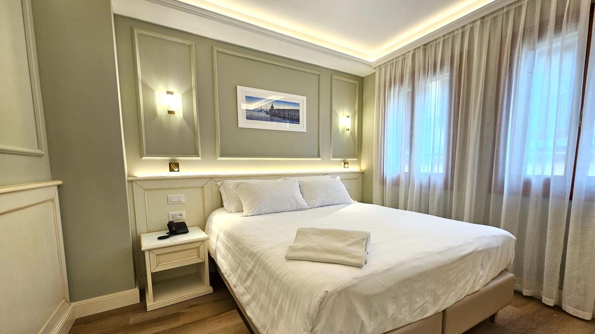 Hotel Guerrini Venezia Esterno foto