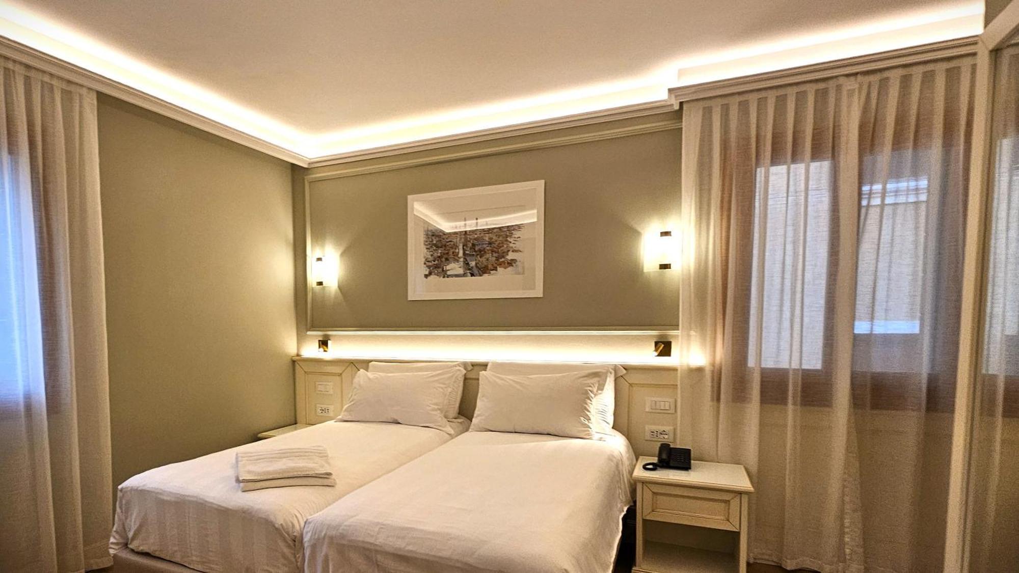 Hotel Guerrini Venezia Esterno foto